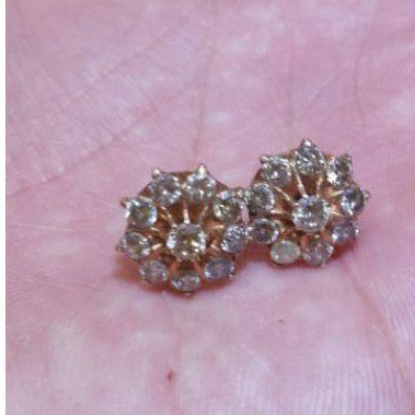 Anting Subeng Berlian Banjar Bunga Earring Diamond