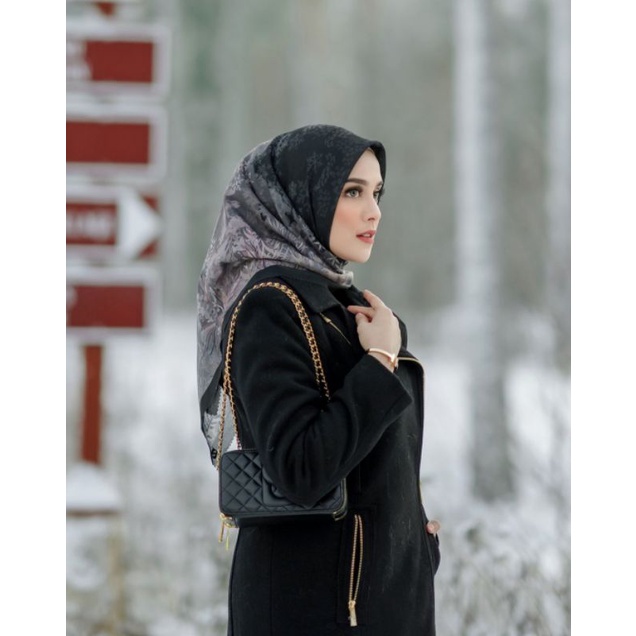 disney frozen buttonscarves black