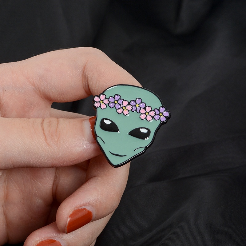 Bros Pin Enamel Desain Kartun Alien Untuk Hadiah Teman