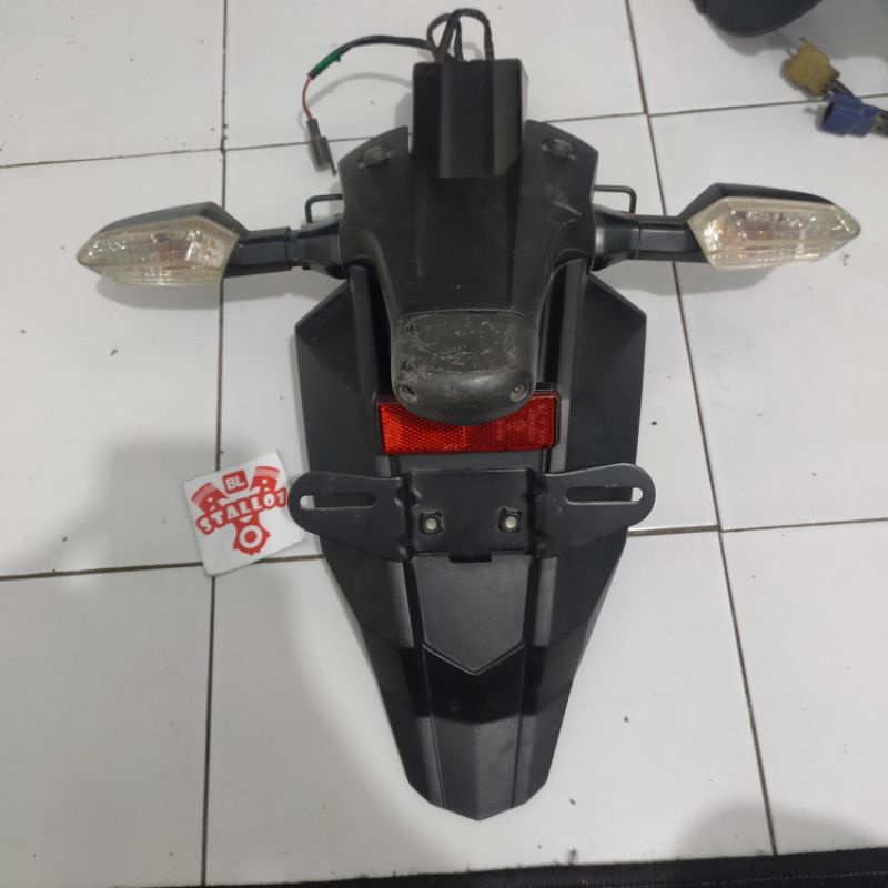 Spakbor belakang Kawasaki ER6N Ninja 650 Z800 Sepakbor slebor set z800 asli original komplit