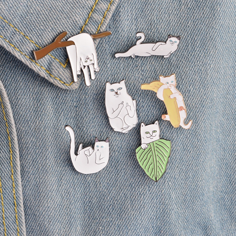 Pin Kerah Pakaian Bentuk Kucing Malas Untuk Hadiah Teman