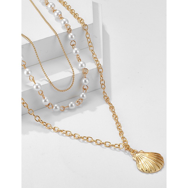 LRC Kalung Gold Scallop Artificial pearl Multilayer Necklace D53737