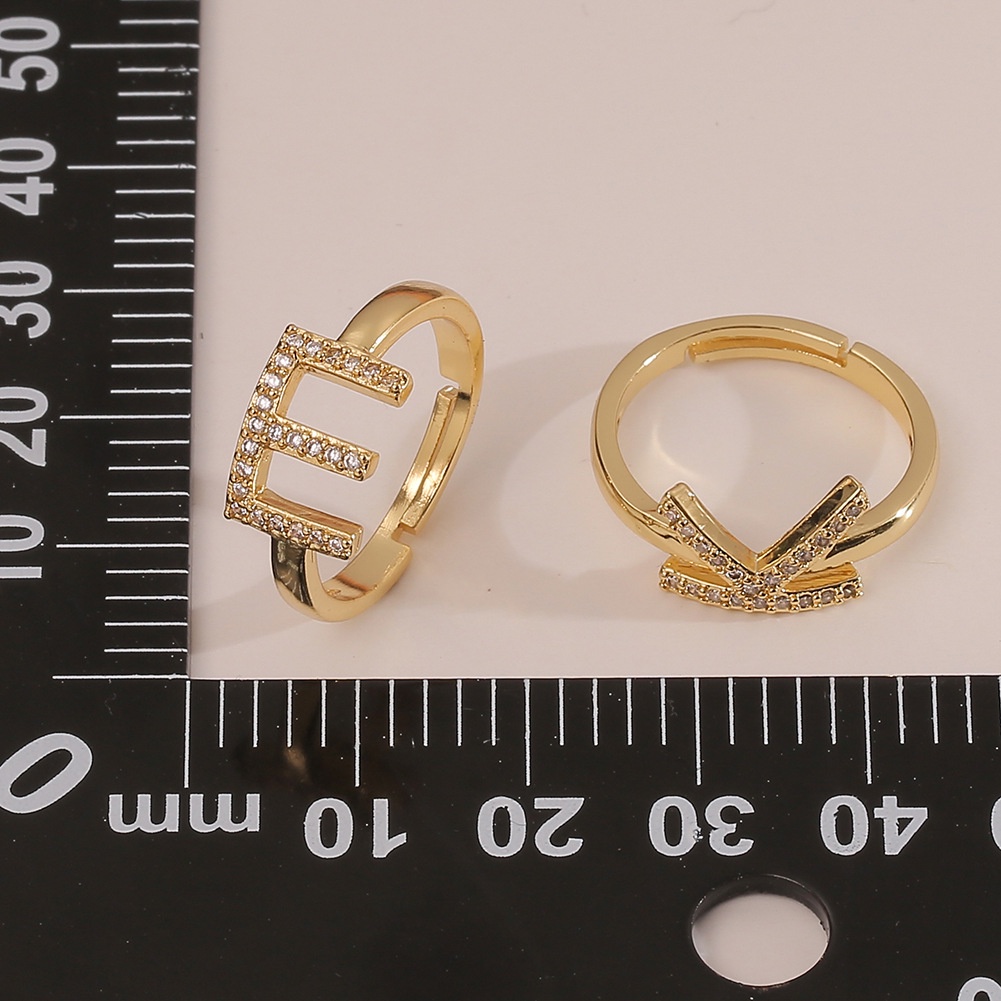 Eropa dan Amerika geometris in cincin 26 huruf Inggris gelang 18K emas bertatahkan zircon cincin kec