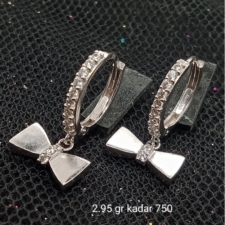 Anting Emas 17K - 2.95 gr Kadar 750 - 1570