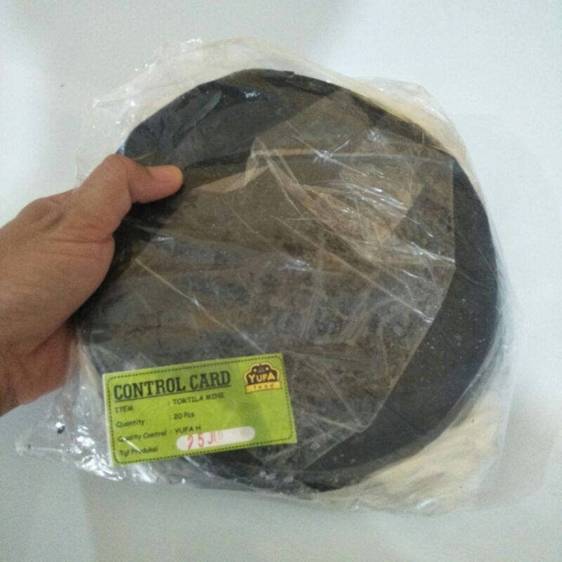 

kulit kebab hitam ukuran 20 Cm isi 20 lembar