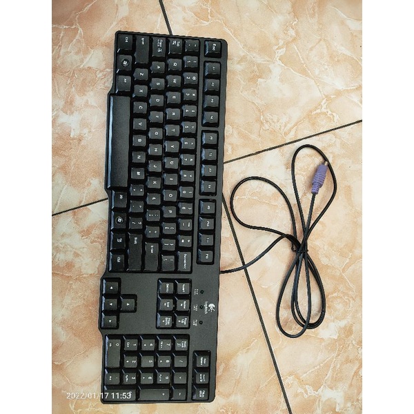 Keyboard Logitech K100