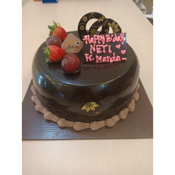 

Choco Tower/Birthday Cake/Kue Ulang Tahun/Cake Medan/Aldora Bakery