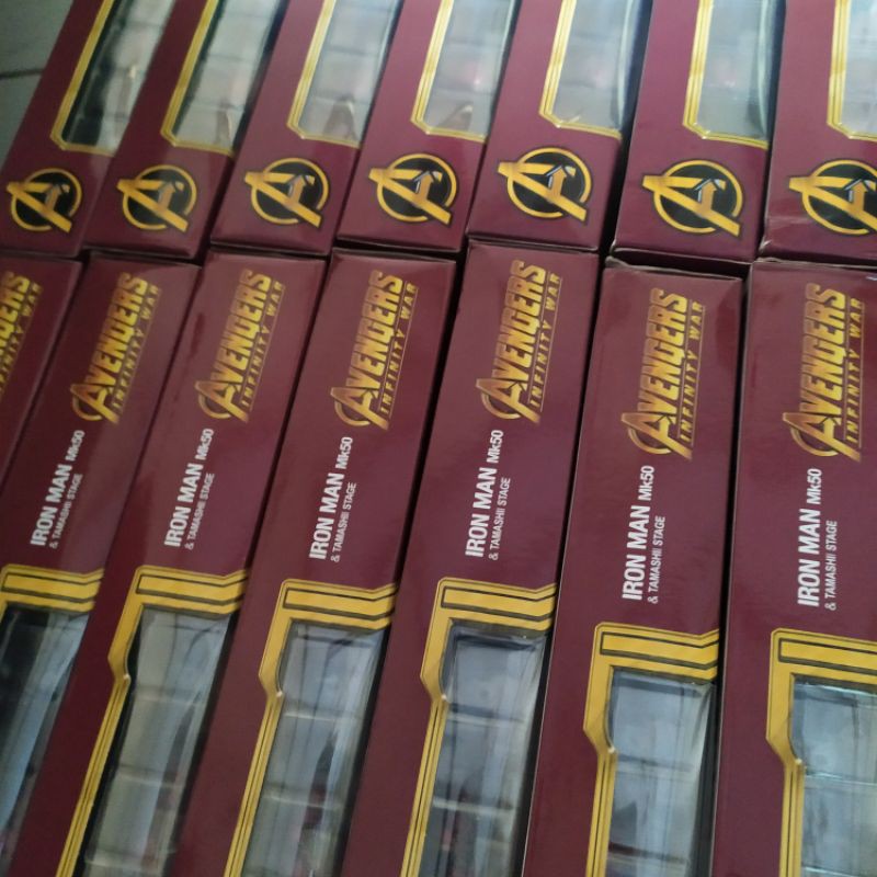 SHF Iron man mark 50 avengers action figure plus tamashii stage