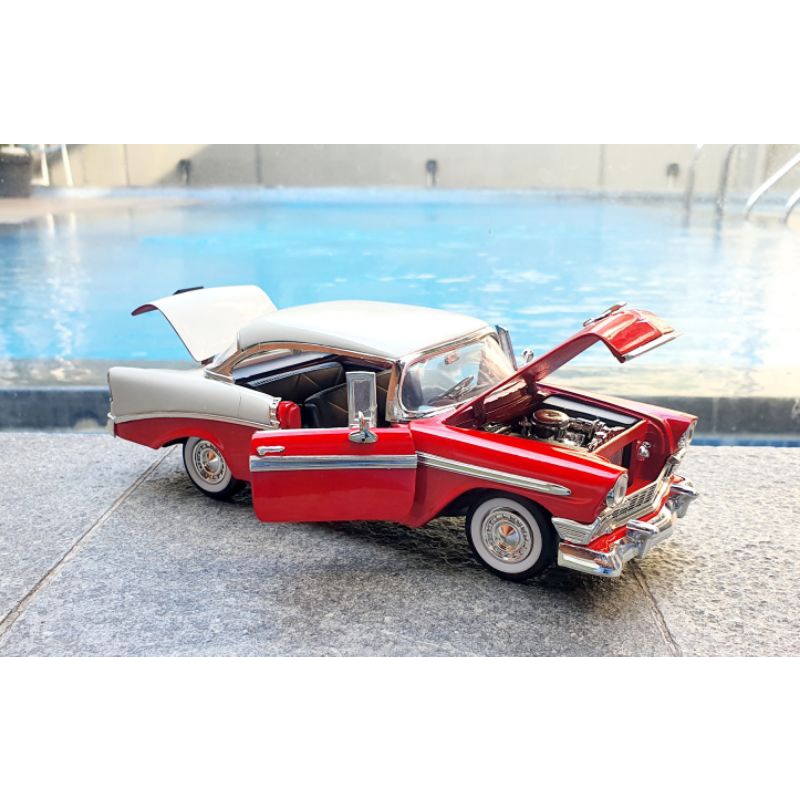 Jada 1956 Chevy Bel Air Skala 1:24 Miniatur Diecast Mobil