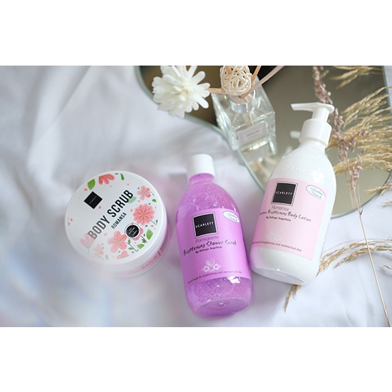 PAKET 3 IN 1 SCARLETT BRIGHTENING BODY SCRUB + SHOWER SCRUB + BODY LOTION