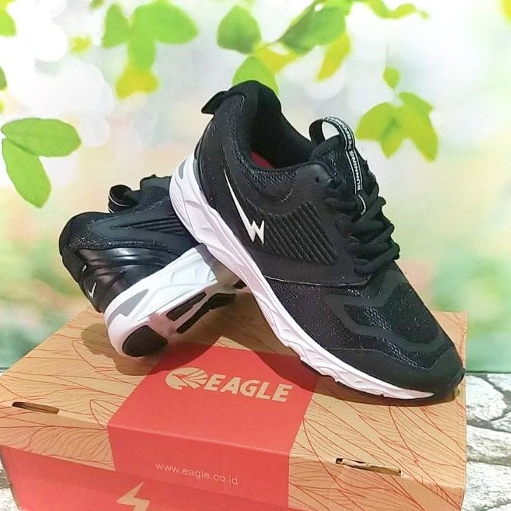 SEPATU HITAM PUTIH EAGLE ORIGINAL SIZE 37-41
