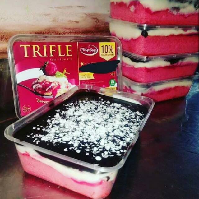 

Trifle cake Red Choco