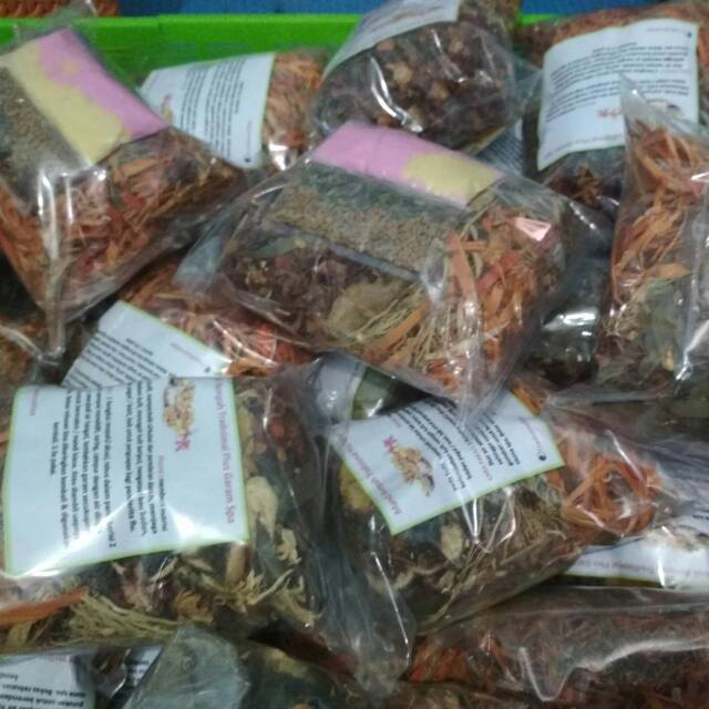 ( Ecer - Untuk 3x Pakai ) Rempah Mandi Tradisional Spa Plus Garam Spa Aromaterapi Kemasan Ekonomis.