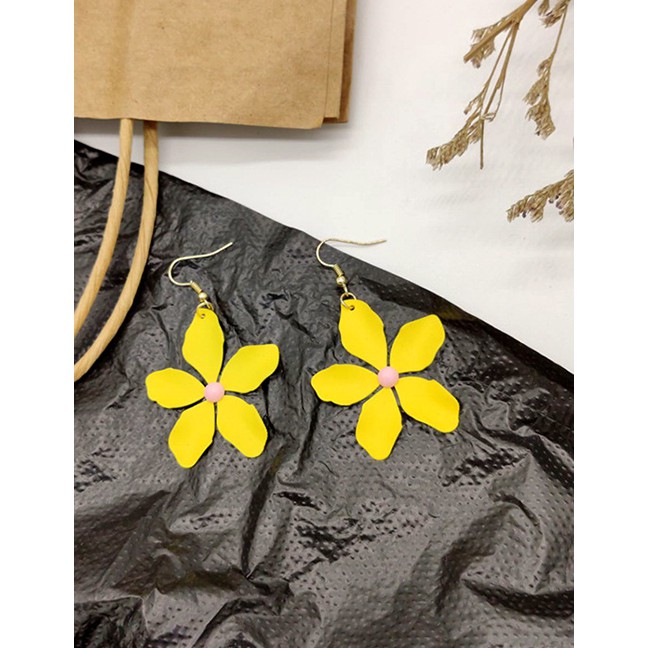 LRC Anting Gantung Fashion Contrast Flower Earrings F68796