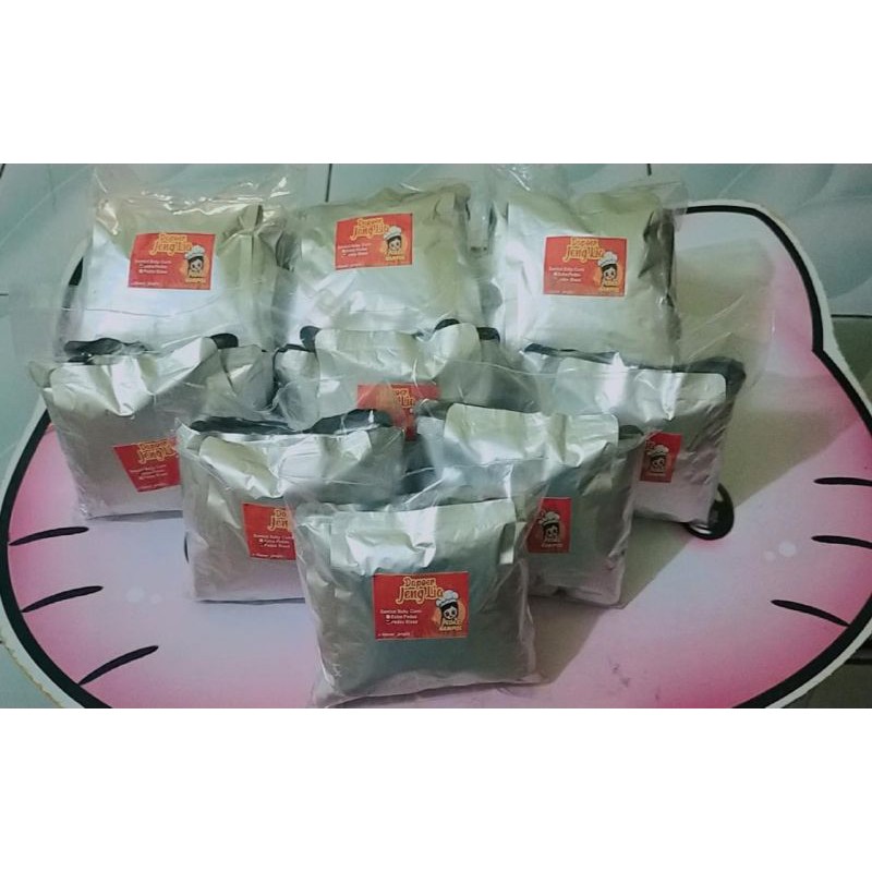 

sambal baby cumi mix (pedas biasa 5 & extra pedas 5) 1 Pak kemasan sachet