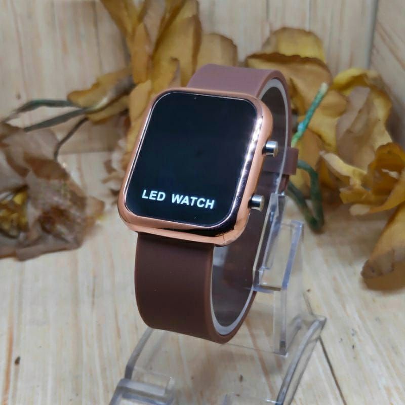 JAM TANGAN WANITA LED WATCH KEKINIAN KOTAK model digital tahan air terlaris Free batree cadangan bisa cod