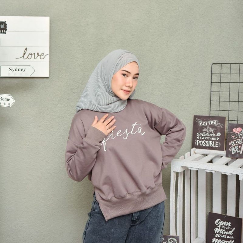 Fiesta sweater outerwear fashion remaja