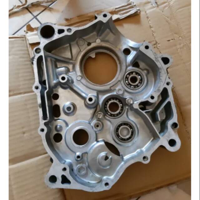 Block Mesin Tengah Kalter Mesin Tengah Bagian Kanan Honda Old CB 150r Original Copotan Motor