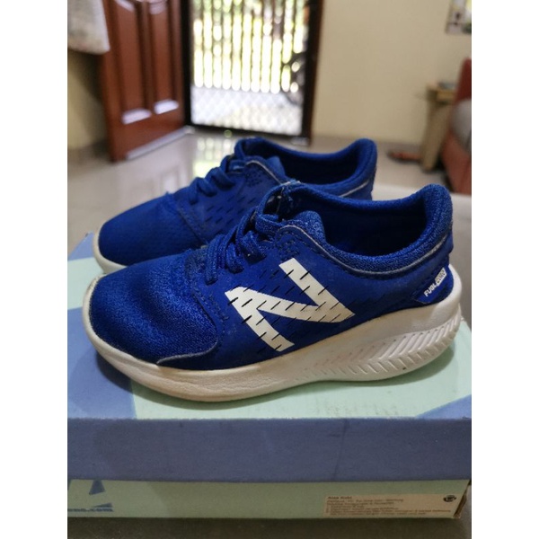 PRELOVED Sepatu Anak New Balance Fuel Core Coast