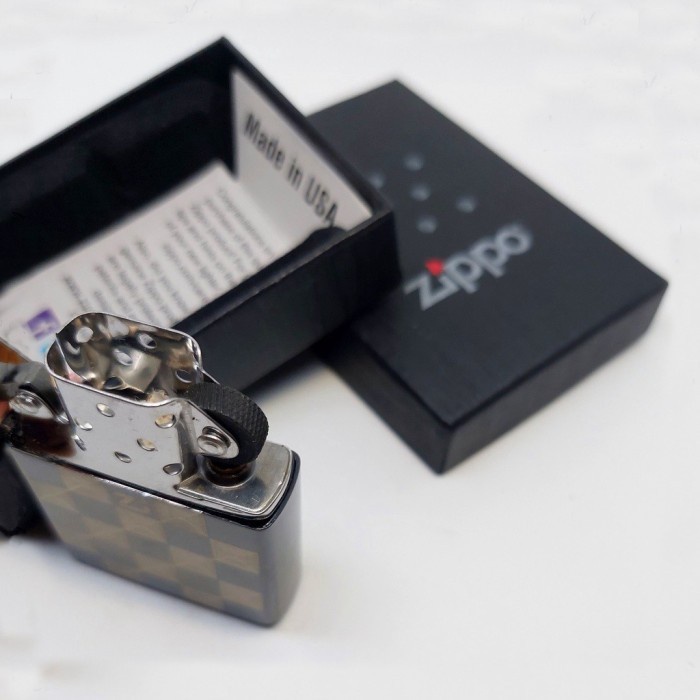 Korek Api Zippo Black Chessboard Grade Ori