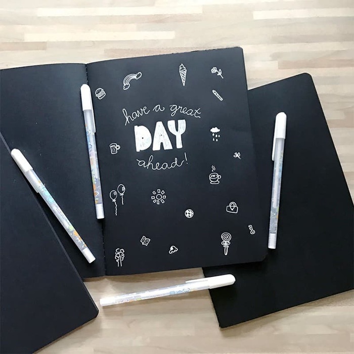 

[RESTOCK] Black Paper Plain Notebook B5 / Buku Hitam Polos / Buku Catatan