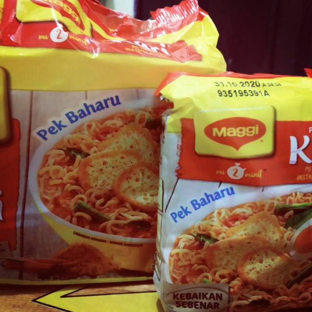 

Mie Maggi Kari