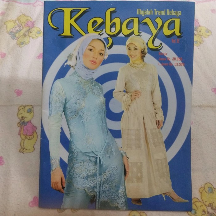 Buku majalah Trend kebaya