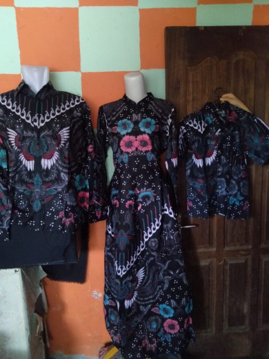Batik Couple Keluarga Gamis Busui Motif Prasasti Batik Keluarga Seragam
