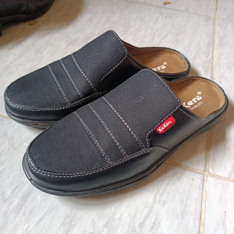 sepatu sandal selop kasual sandal selop warna hitam