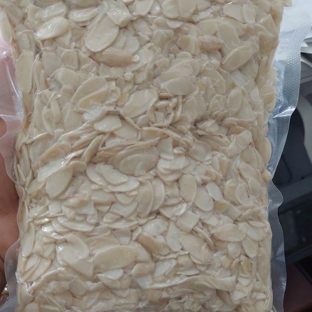 

almond slice