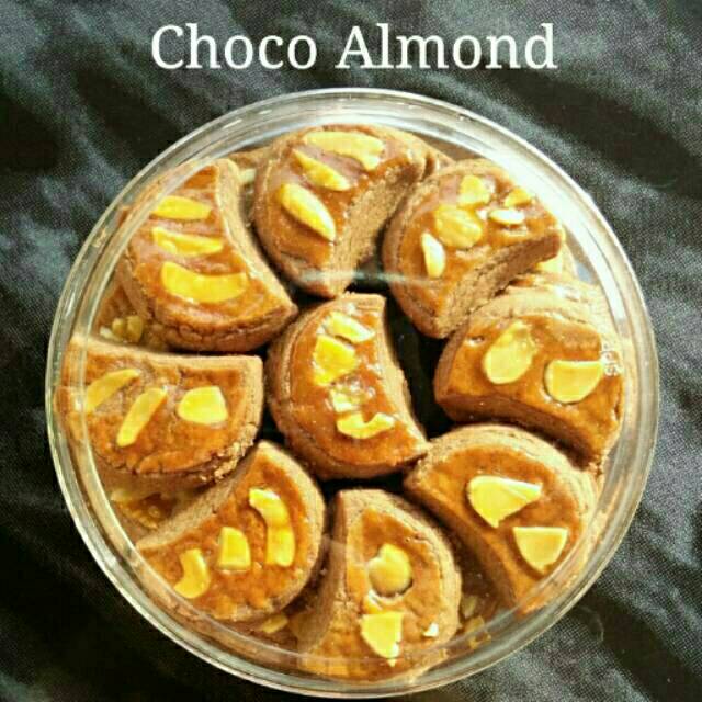 

Kue Kering Choco Almond / Kenari toples 500gr