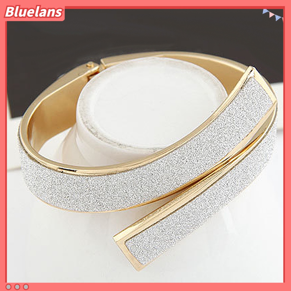 Gelang Bangle Model Terbuka Hias Glitter Gaya Elegan Untuk Wanita