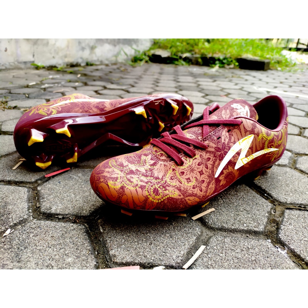 SPECS ETNIS REBORN LS SENOPATI Brown FG