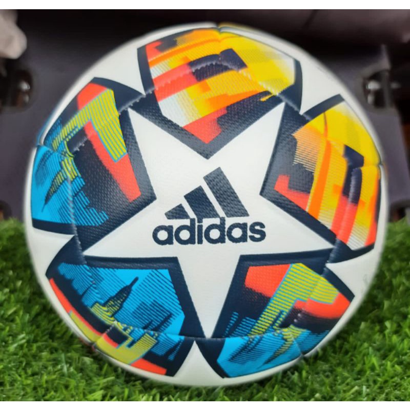 BOLA SEPAK/BOLA SOCER SIZE 5 ADIDAS GRADE ORI