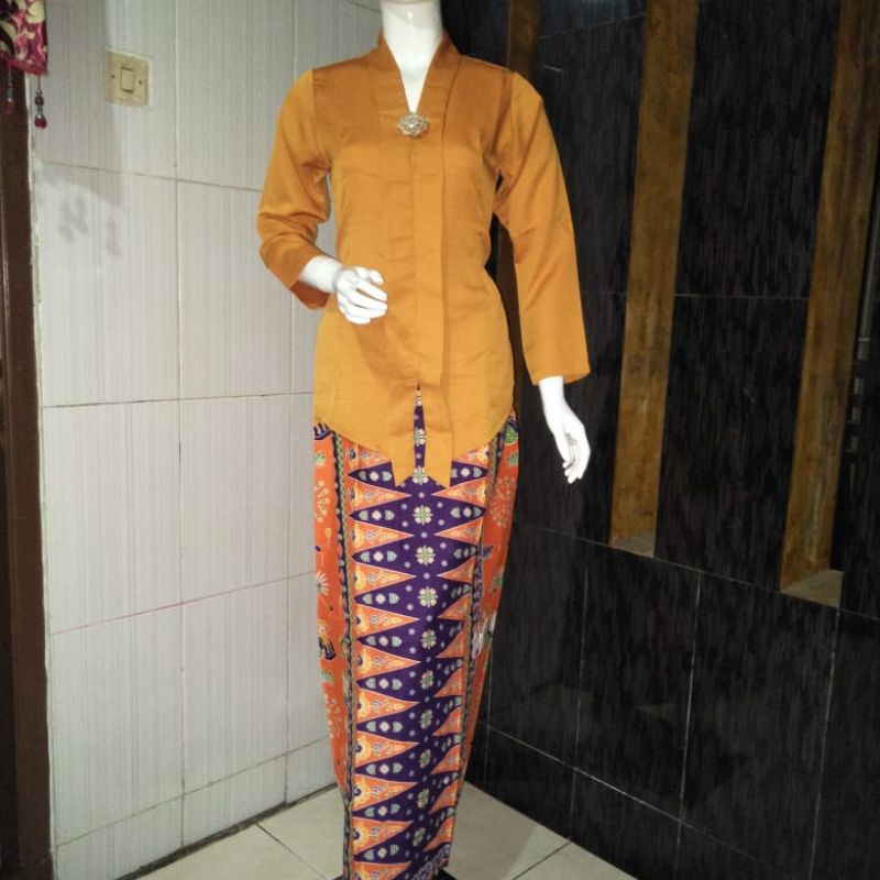 setelan kebaya modern/kebaya encim/kebaya jumbo