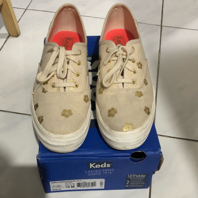 Keds Triple Hibiscus Natrl Gold Size 10 / 41 - Preloved