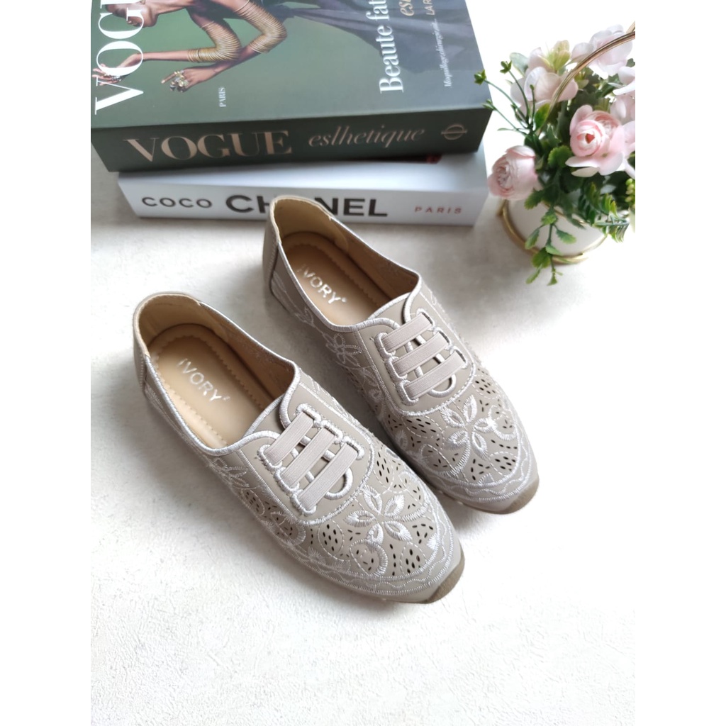 IVORY Sepatu Flat Wanita Koreanstyle Import IV1020-5