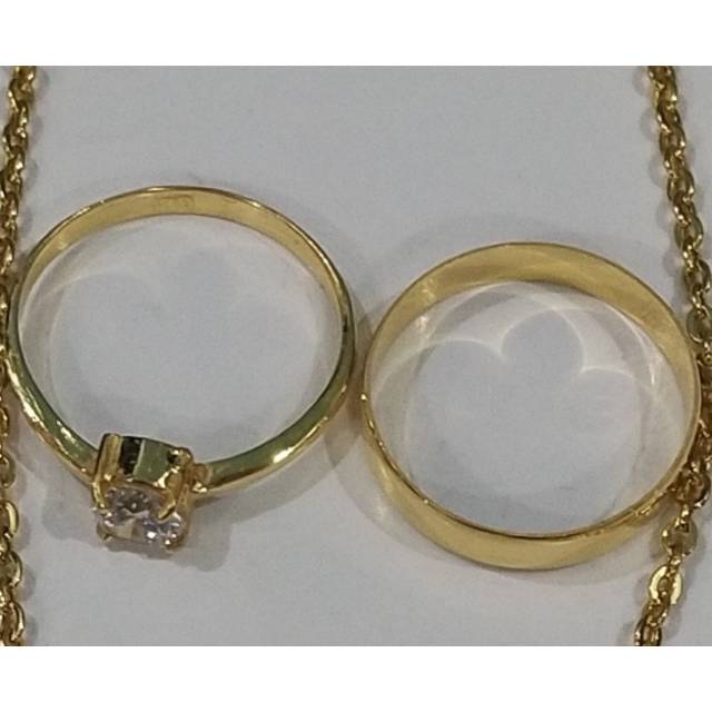 Cincin tunangan emas 875