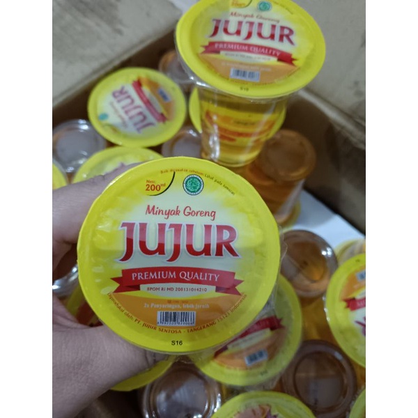 

Minyak Cup Merek JUJUR