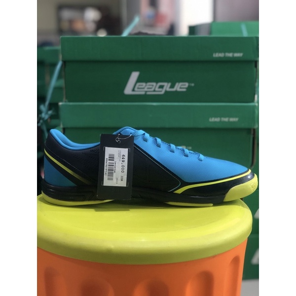 Sepatu Futsal League