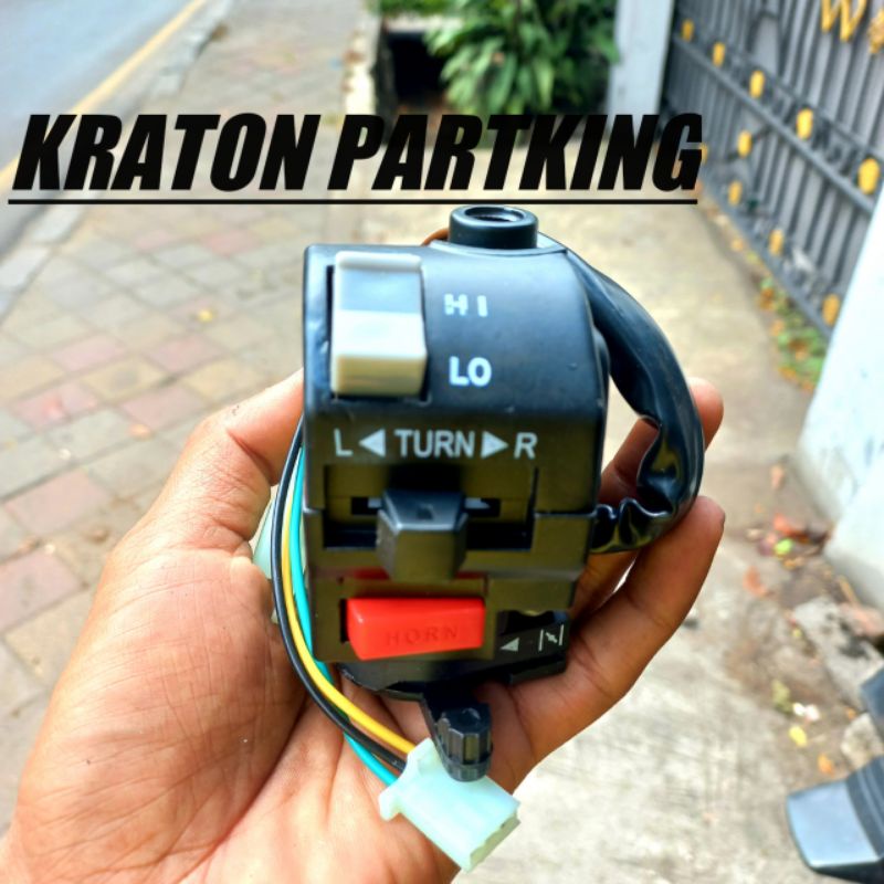 HOLDER SAKLAR KANAN KIRI SEPASANG FIZ R FORCE 1 CRYPTON BAHAN COR BABET TEBAL