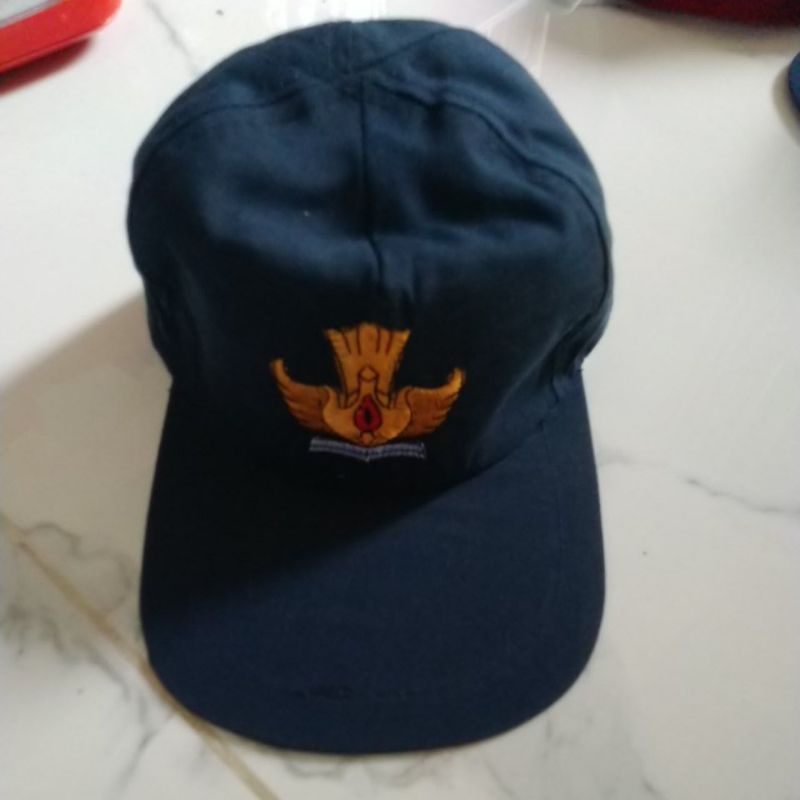 TOPI SD SMP SMA