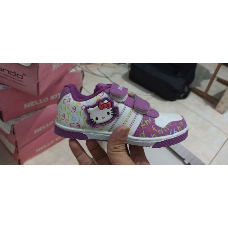 cuci gudang sepatu Anak Hello Kitty HK-2012