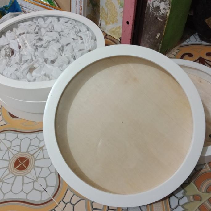 

AKSESORIS PERNIKAHAN PIGORA BULAT / BINGKAI MAHAR BULAT BEKASI PERLENGKAPAN PESTA CRAFT