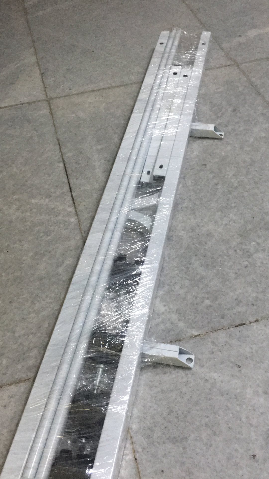 Gawang Osaka T.140cm Putih Beroda Gantungan Jemuran Gawangan Model Ikea