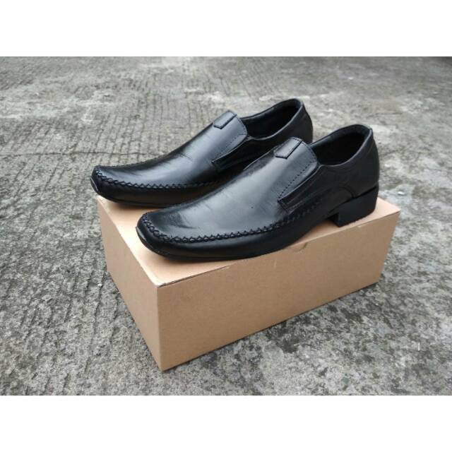 Clarks Pantofel / Pantofel Cowok Murah / Sepatu Kulit Pria / Sepatu Kantor Pria / Sepatu formal pria
