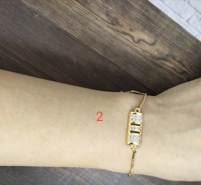 Fifi Fashion Gelang Santa 2 Fashion  Gold Perhiasan Wanita Trend Artis 19#