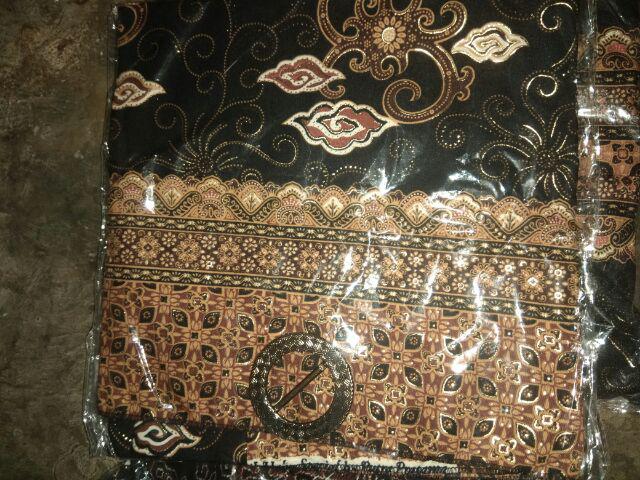 Aneka Pilihan Kemeja Lengan Pendek New Motif