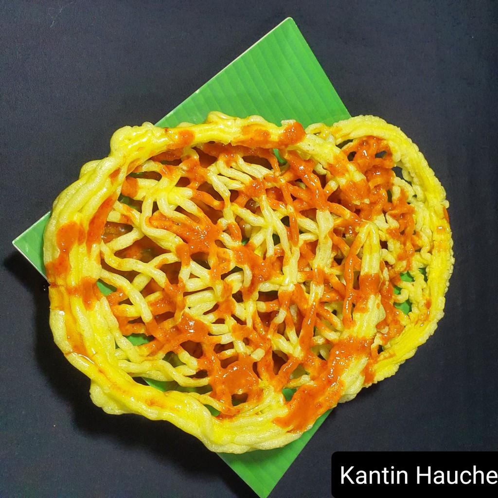 

Kerupuk Asinan / Kerupuk Mie Kuning (DENGAN BUMBU KACANG EBI)