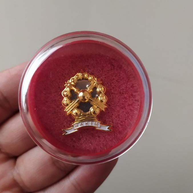 Pin Hakim magnet pin Cakra Hakim